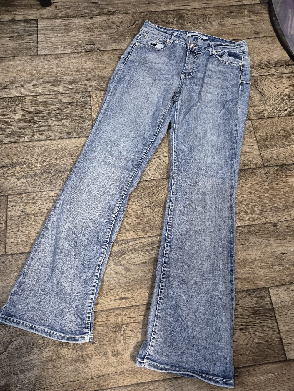 9th & Main Women's Embroidered Jeans Blue  (Size 10)